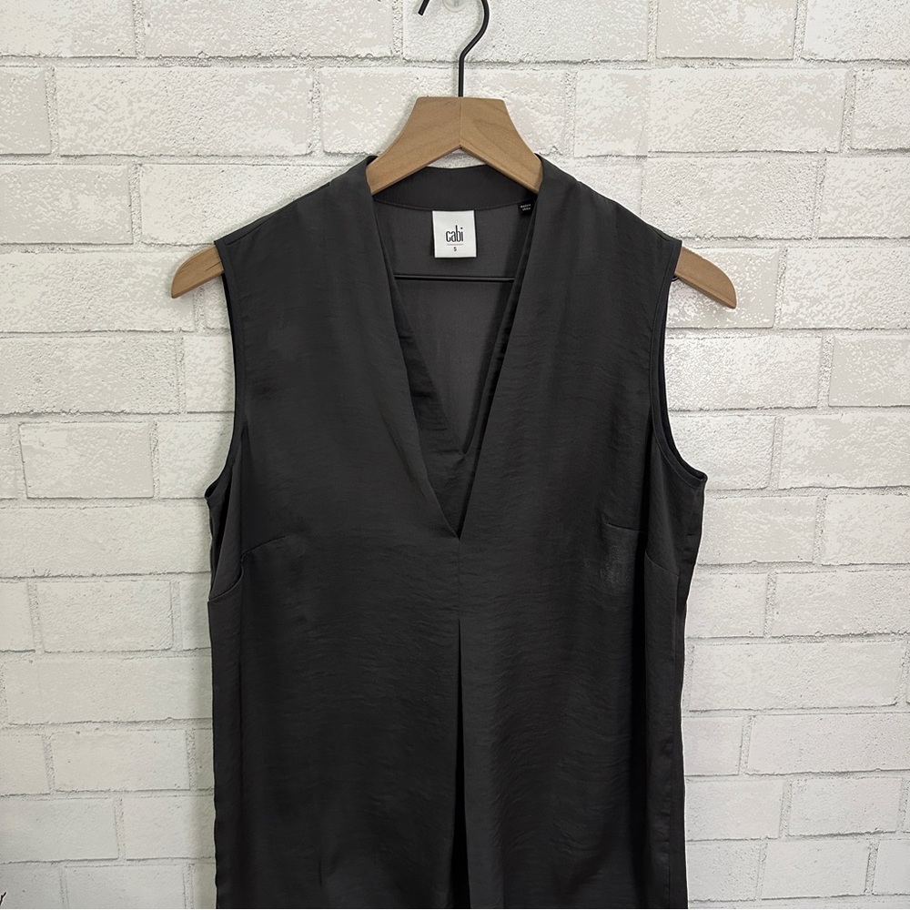 CABI Sleeveless Gray Top #3786 Veneer Top - Picture 2 of 8